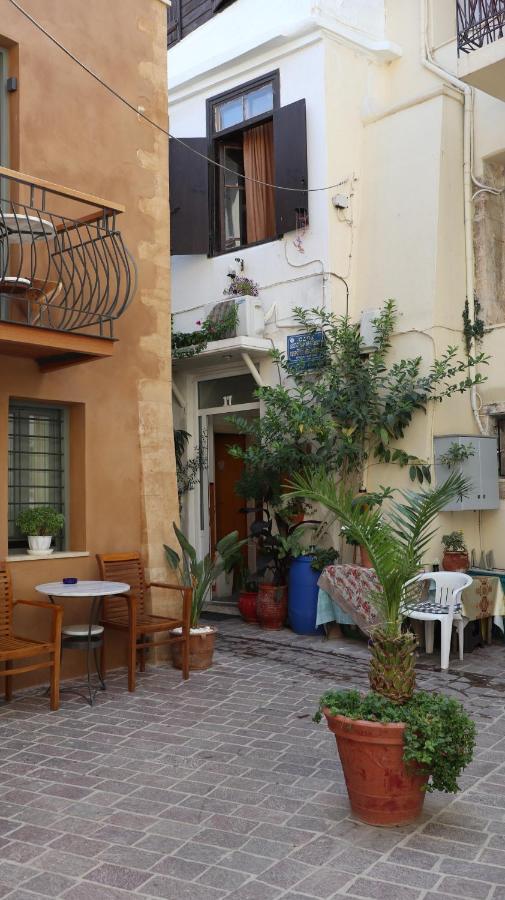 White Houses In The Heart Of Chania Chania  Zewnętrze zdjęcie